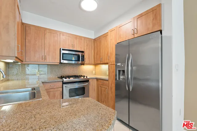 $419,000 | 267 San Pedro Street, Unit 211, Los Angeles, CA 90012