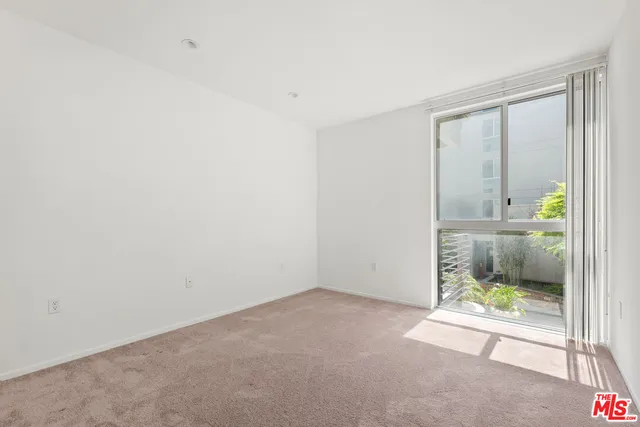 $419,000 | 267 San Pedro Street, Unit 211, Los Angeles, CA 90012