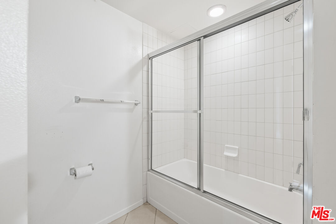 267 San Pedro Street, Unit 211 Los Angeles, CA 90012 - Photo 28 of 41