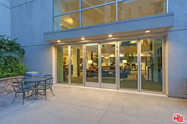 $419,000 | 267 San Pedro Street, Unit 211, Los Angeles, CA 90012