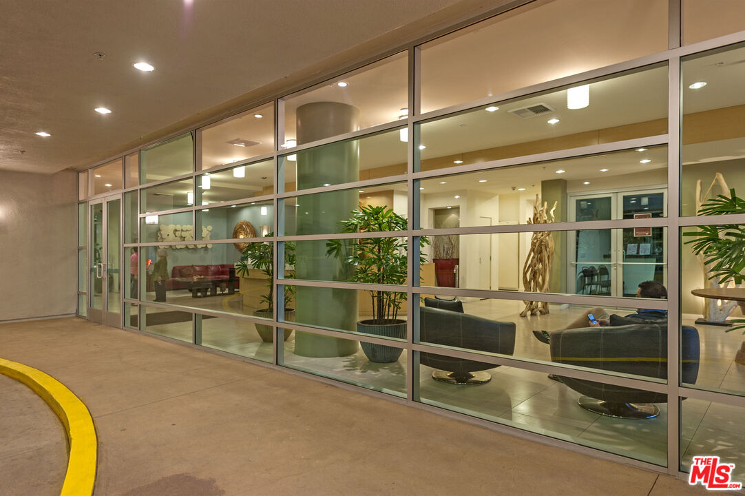 267 San Pedro Street, Unit 211 Los Angeles, CA 90012 - Photo 7 of 41