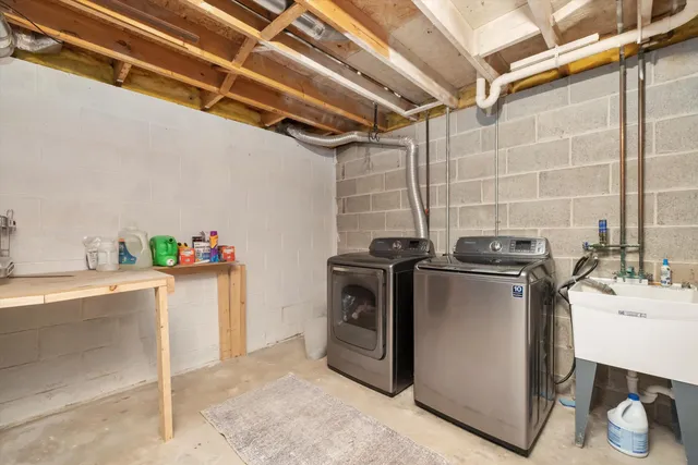 $419,900 | 750 4th Court, Salem Lakes, WI 53170