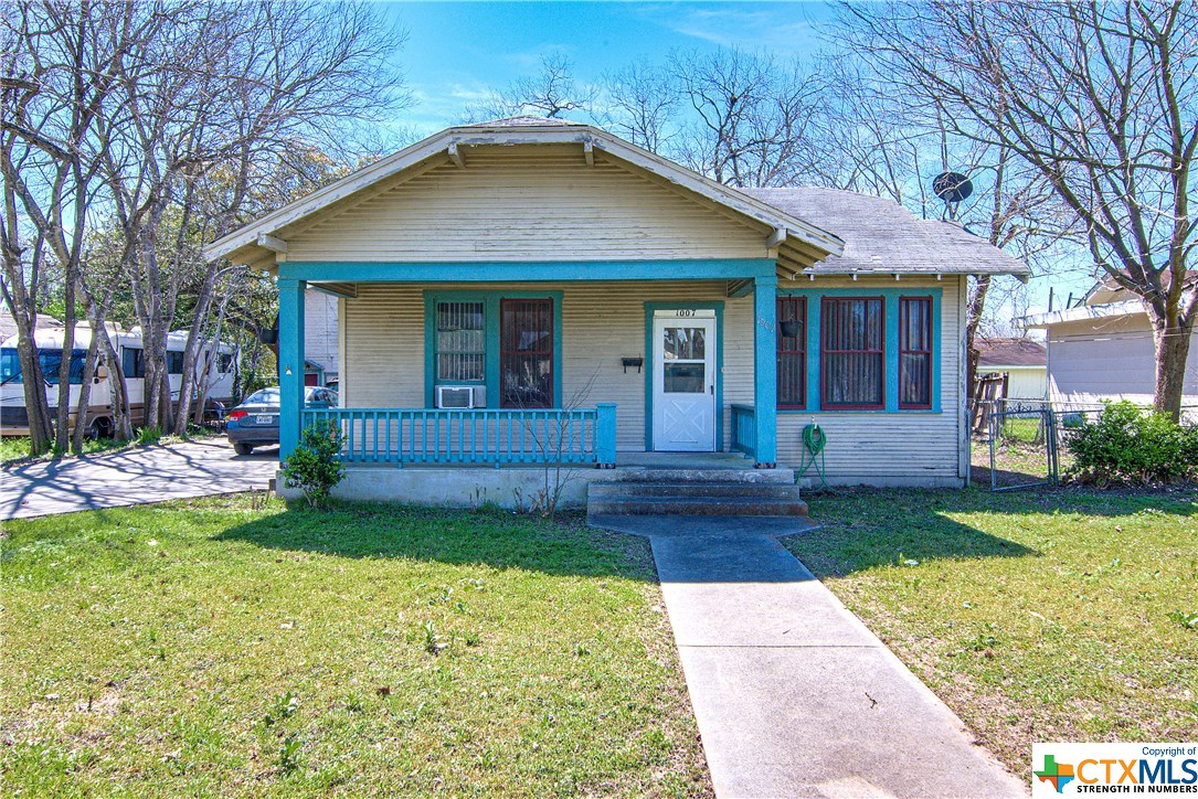 1007 Palm Street Seguin, TX 78155 - Photo 1 of 1