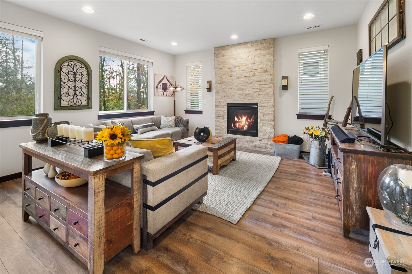 17601 3rd Avenue Southeast Bothell, WA 98012 - Photo 5 of 31 a living room with furniture and a fireplace
