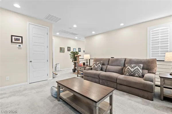 $695,000 | 664 Sostenuto Street, Henderson, NV 89011