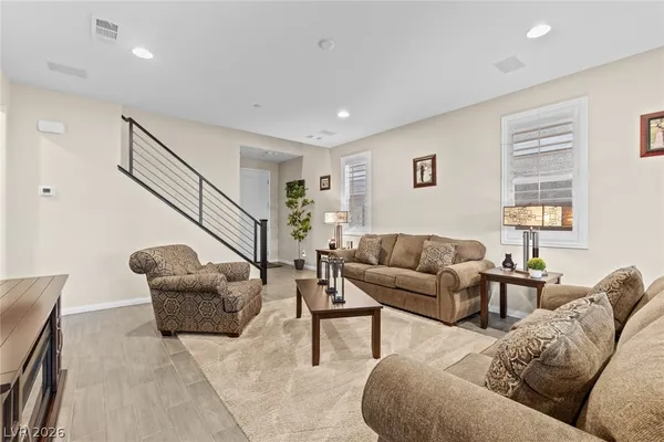 $695,000 | 664 Sostenuto Street, Henderson, NV 89011