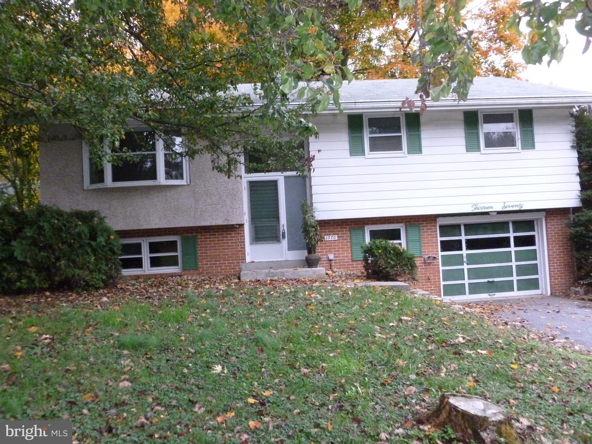 1370 Villa Road Lancaster, PA 17601 - Photo 2 of 27