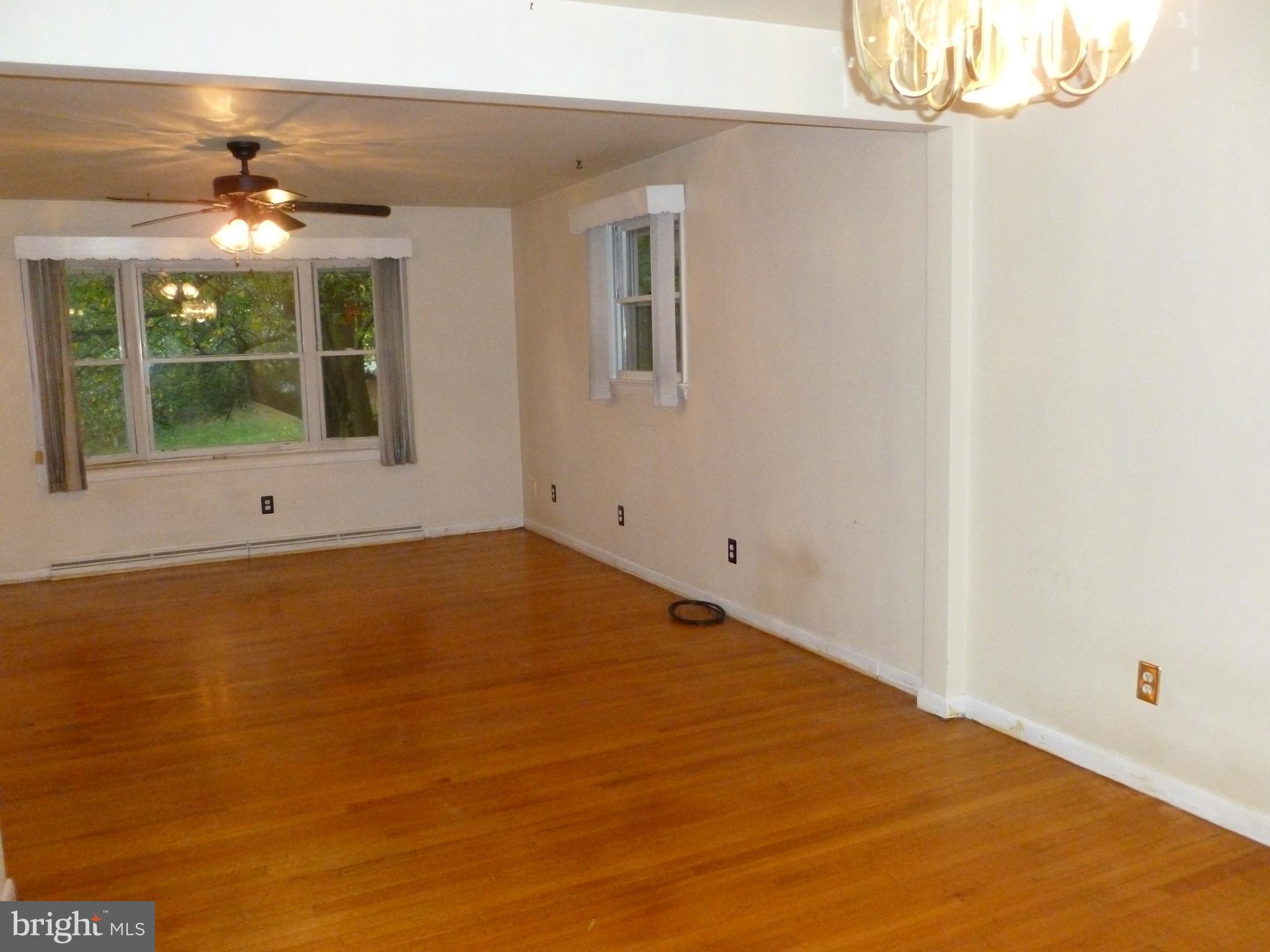 1370 Villa Road Lancaster, PA 17601 - Photo 4 of 27