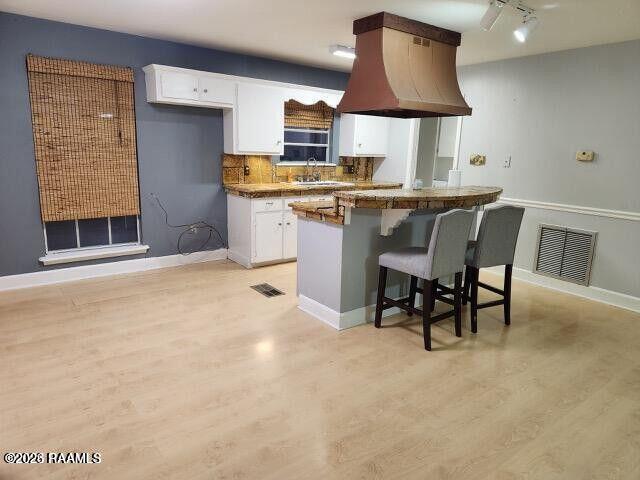 1025 Huval Lane Breaux Bridge, LA 70517 - Photo 8 of 23 20240325142158436564000000-o