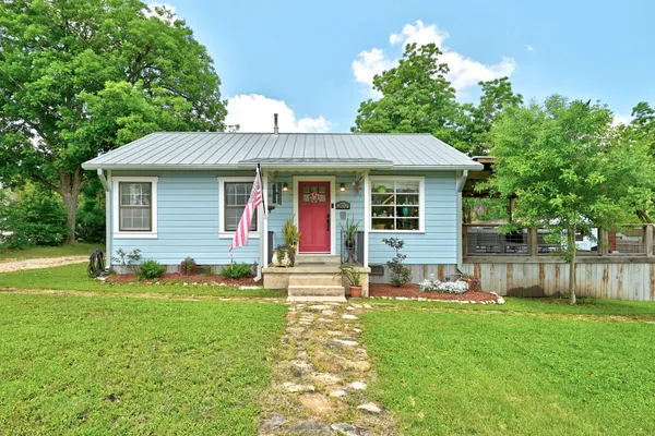$2,500 | 202 South 3rd Street, Pflugerville, TX 78660