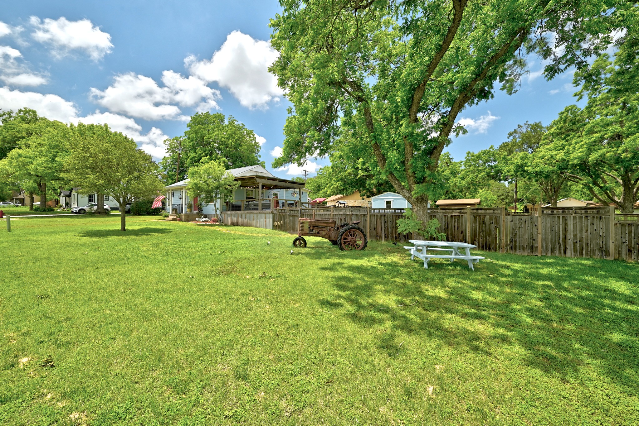 202 South 3rd Street Pflugerville, TX 78660 - Photo 5 of 39