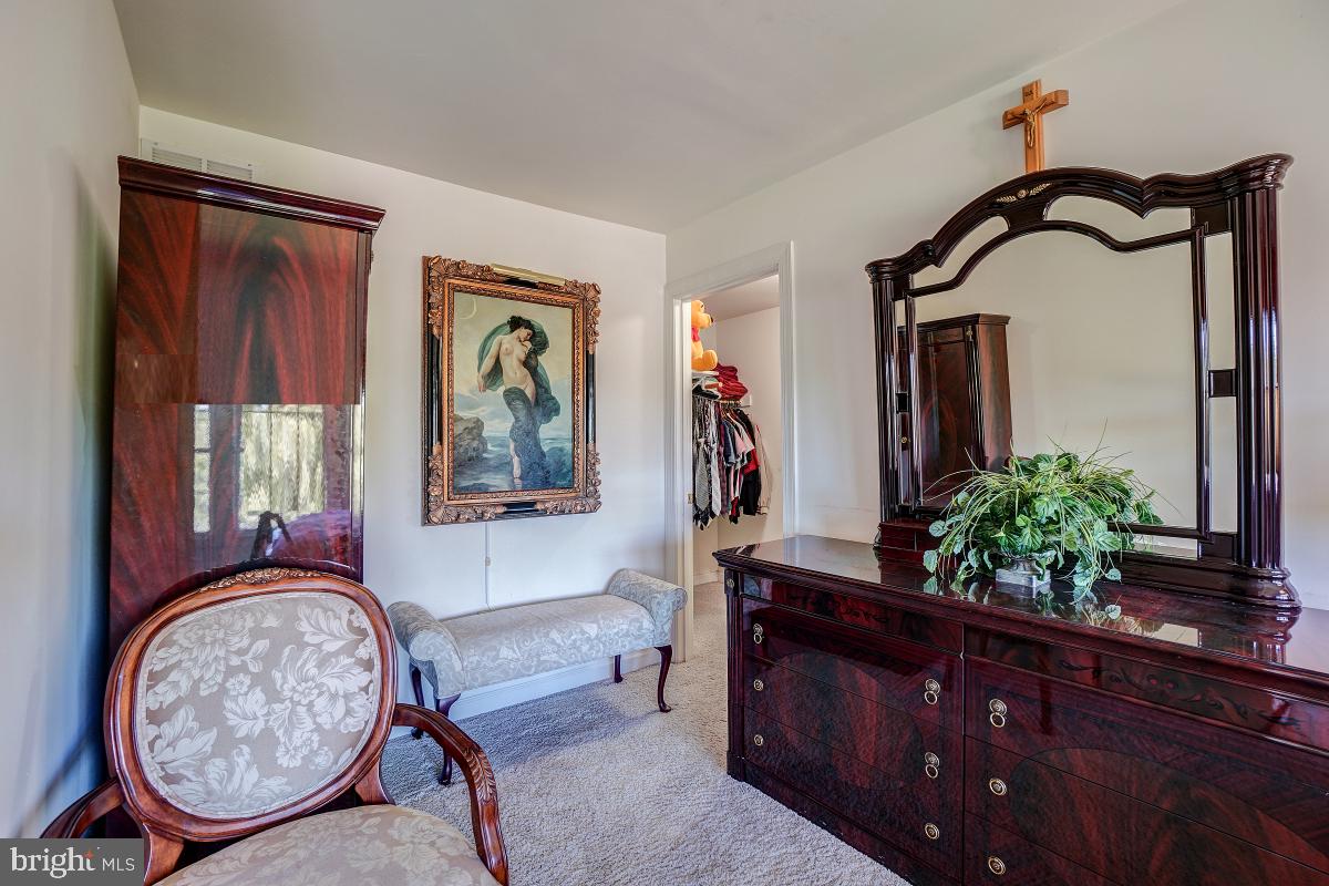 14201 Schaeffer Road Boyds, MD 20841 - Photo 23 of 49 Gallery Image 23