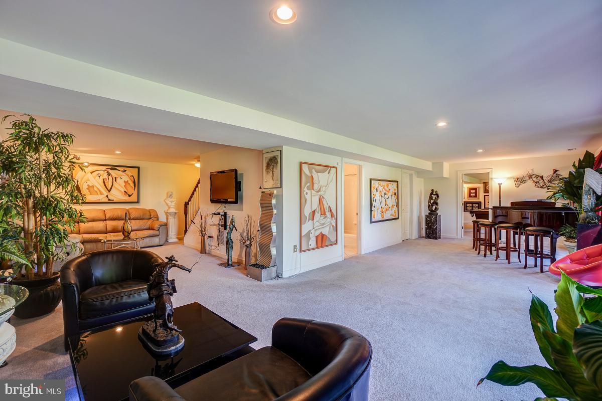 14201 Schaeffer Road Boyds, MD 20841 - Photo 38 of 49 Gallery Image 38