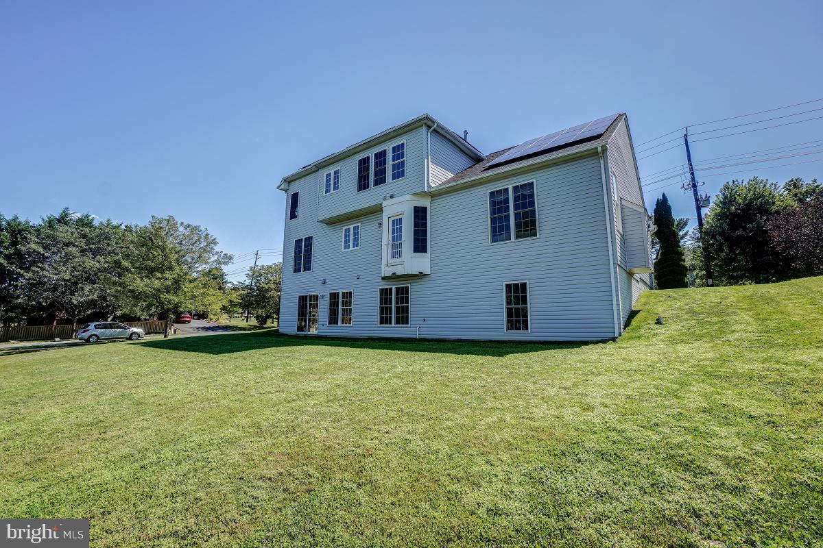 14201 Schaeffer Road Boyds, MD 20841 - Photo 42 of 49 Gallery Image 42