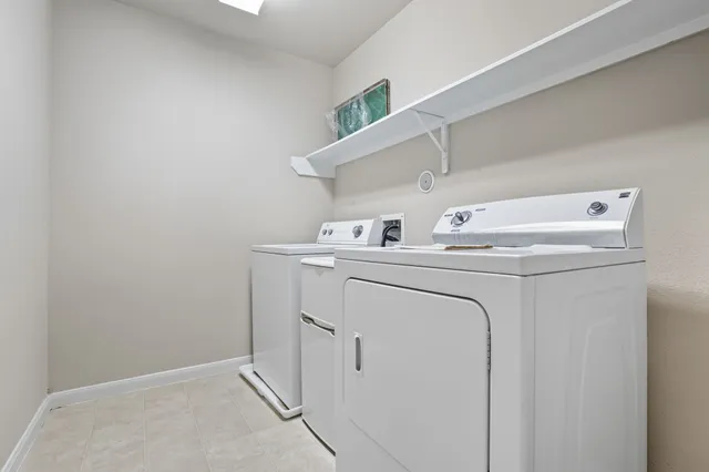 $299,000 | 20239 Evening Primrose Lane, Tomball, TX 77375