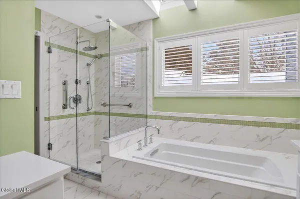 $939,900 | 3 South Collins Terrace, Saratoga Springs, NY 12866