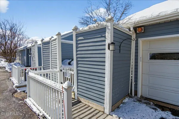 $939,900 | 3 South Collins Terrace, Saratoga Springs, NY 12866