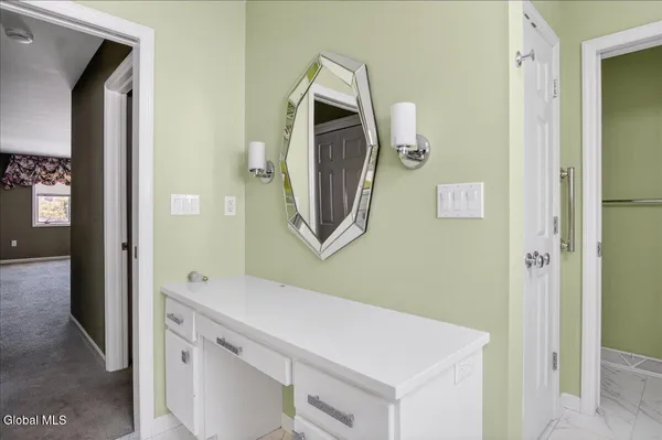 $939,900 | 3 South Collins Terrace, Saratoga Springs, NY 12866