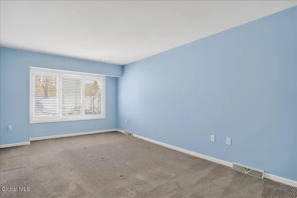 $939,900 | 3 South Collins Terrace, Saratoga Springs, NY 12866