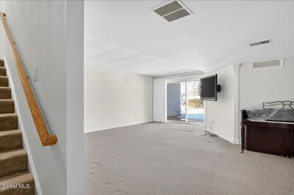 $939,900 | 3 South Collins Terrace, Saratoga Springs, NY 12866