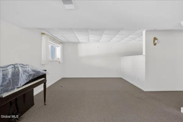 $939,900 | 3 South Collins Terrace, Saratoga Springs, NY 12866