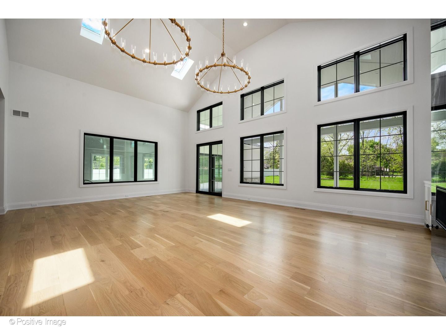 1851 Oakwood Road Northbrook, IL 60062 - Photo 16 of 56