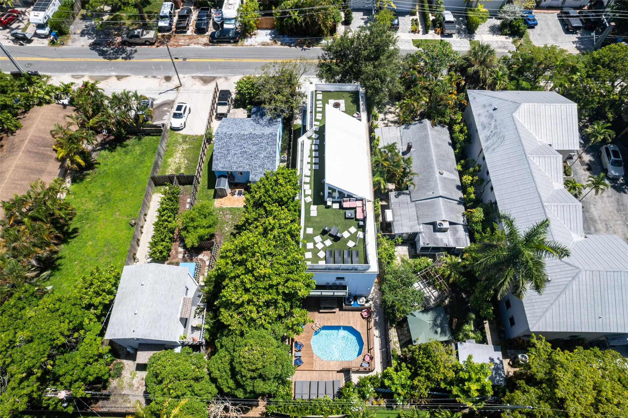 303 Southwest 9th Street Fort Lauderdale, FL 33315 - Photo 48 of 49 an aerial view of a house with garden space and lake view