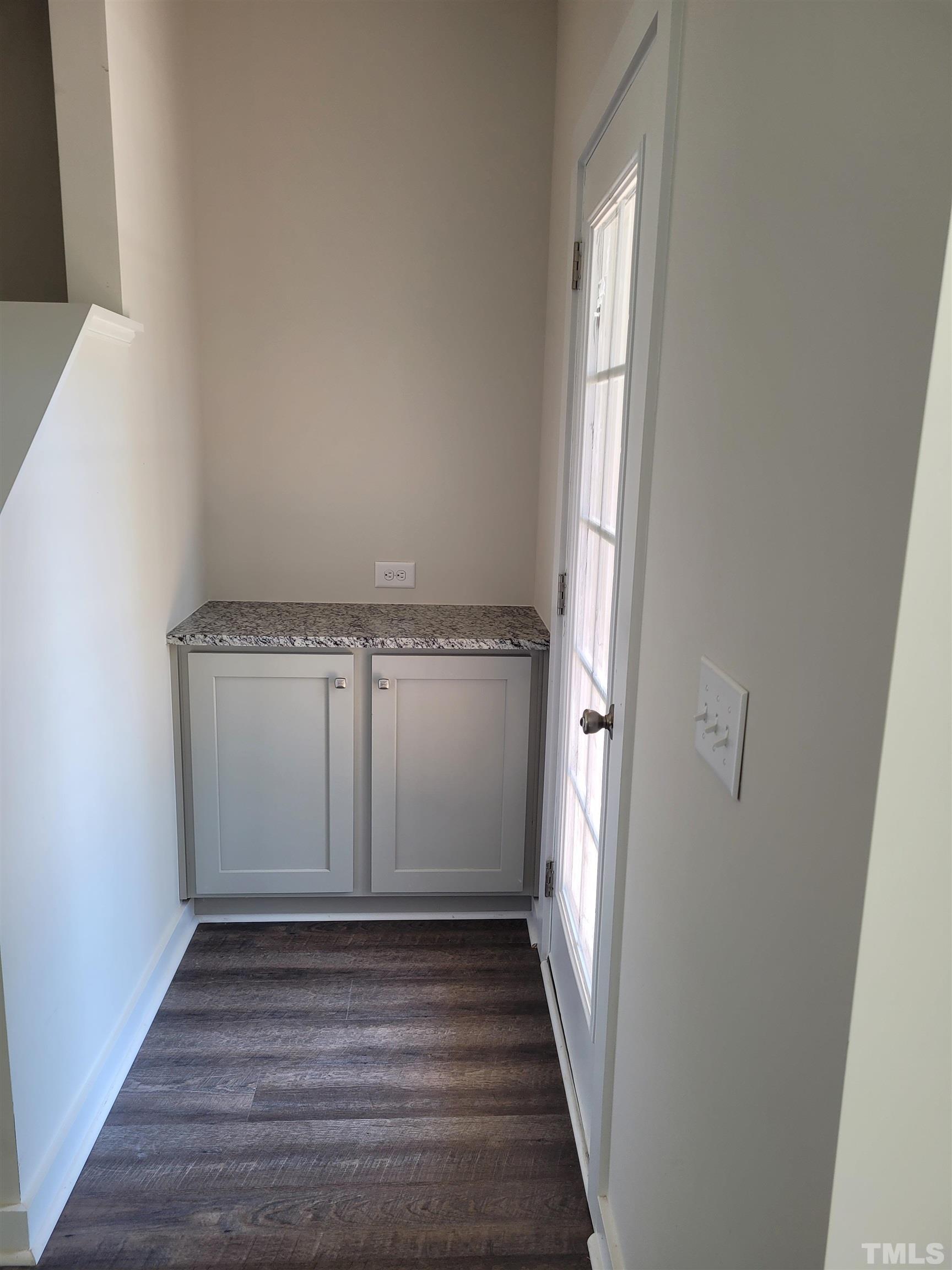 806 Laurel Gate Drive Wake Forest, NC 27587 - Photo 7 of 19 a view of an entryway