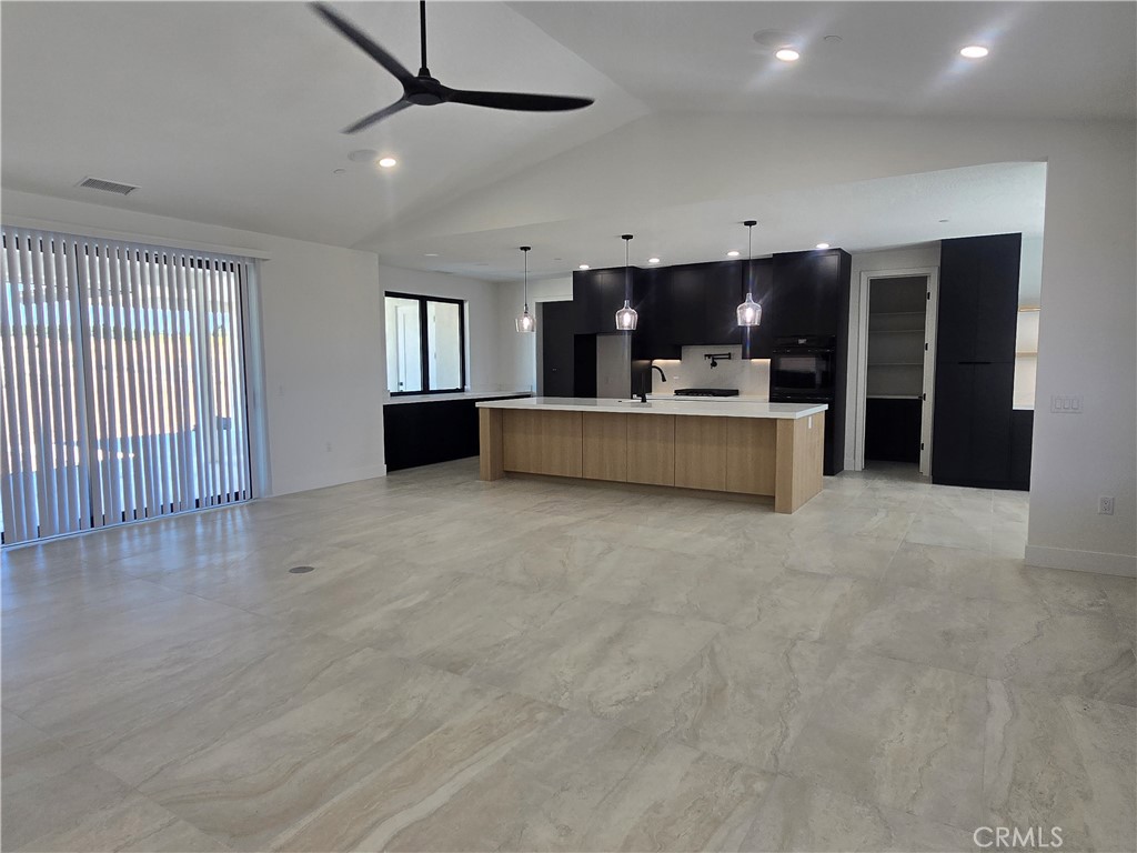 6224 Outpost Road Oak Hills, CA 92344 - Photo 10 of 58