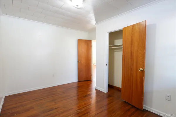 $1,950 | 156 Lampman Avenue, Unit 1, Port Ewen, NY 12466