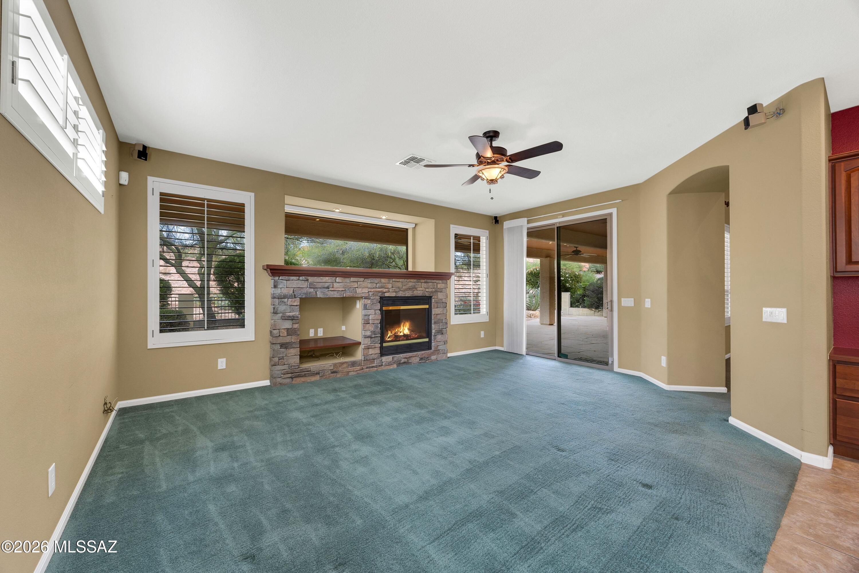 62090 East Northwood Road Tucson, AZ 85739 - Photo 18 of 49 Family Room with slider to Patio
