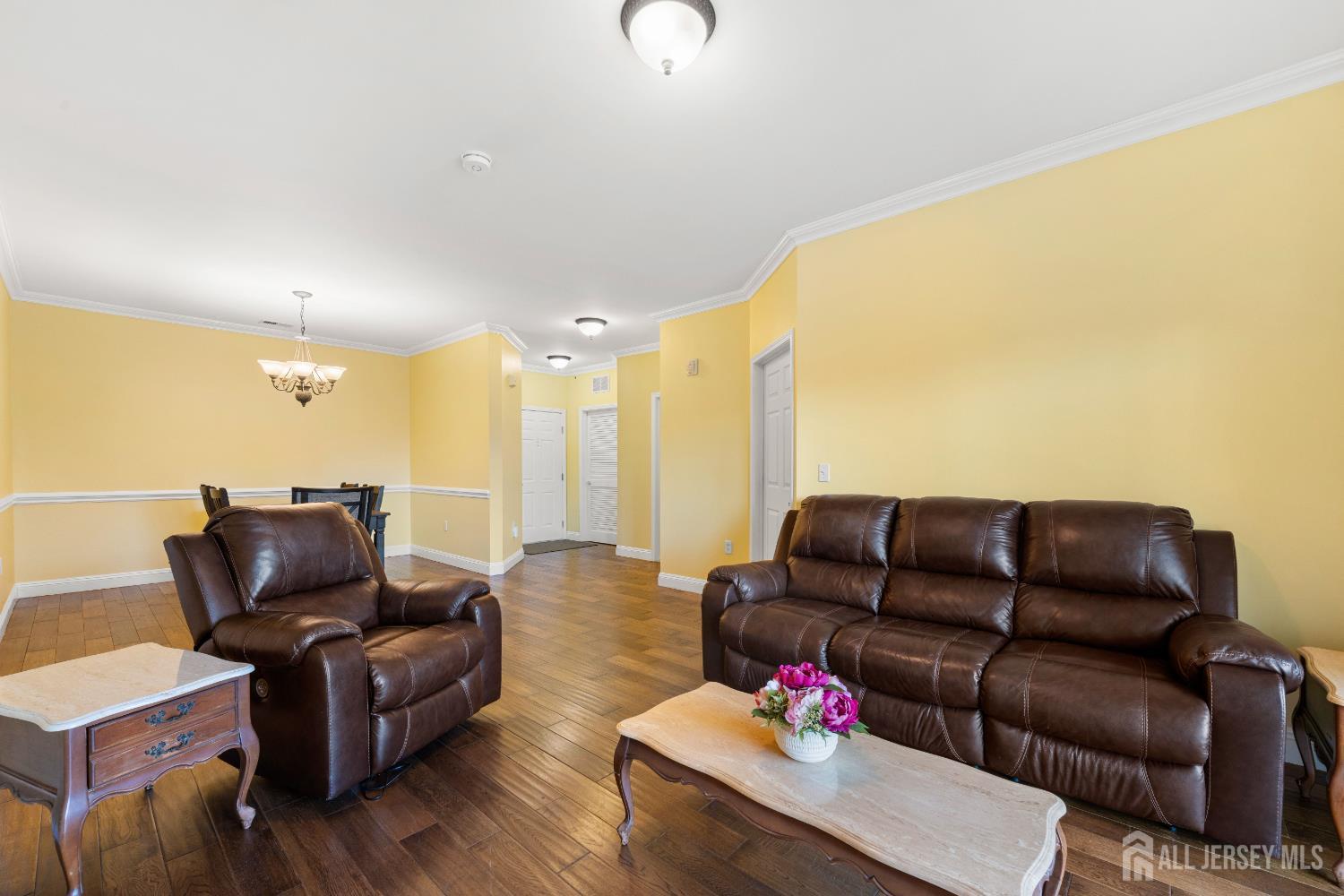 540 Cranbury Road East Brunswick, NJ 08816 - Photo 8 of 33 a living room with furniture