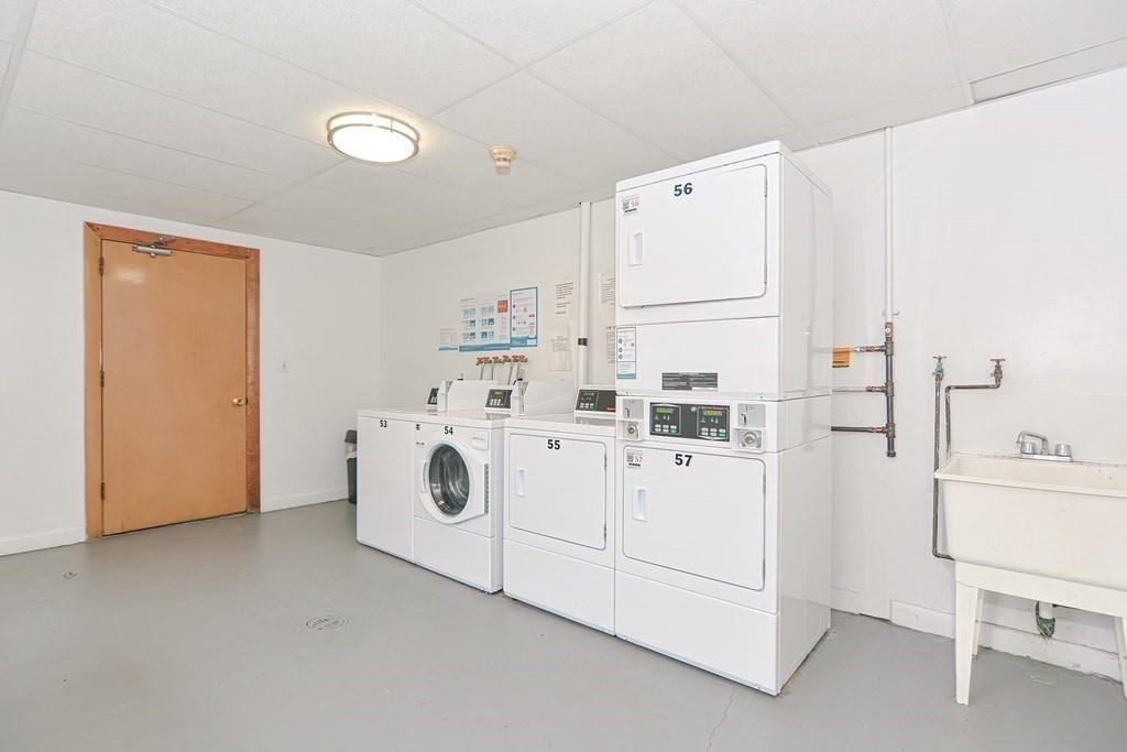 56 Jacqueline Road, Unit 10 Waltham, MA 02452 - Photo 27 of 30