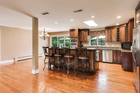 $700,000 | 16 South Wildwood Drive, Prospect Heights, IL 60070