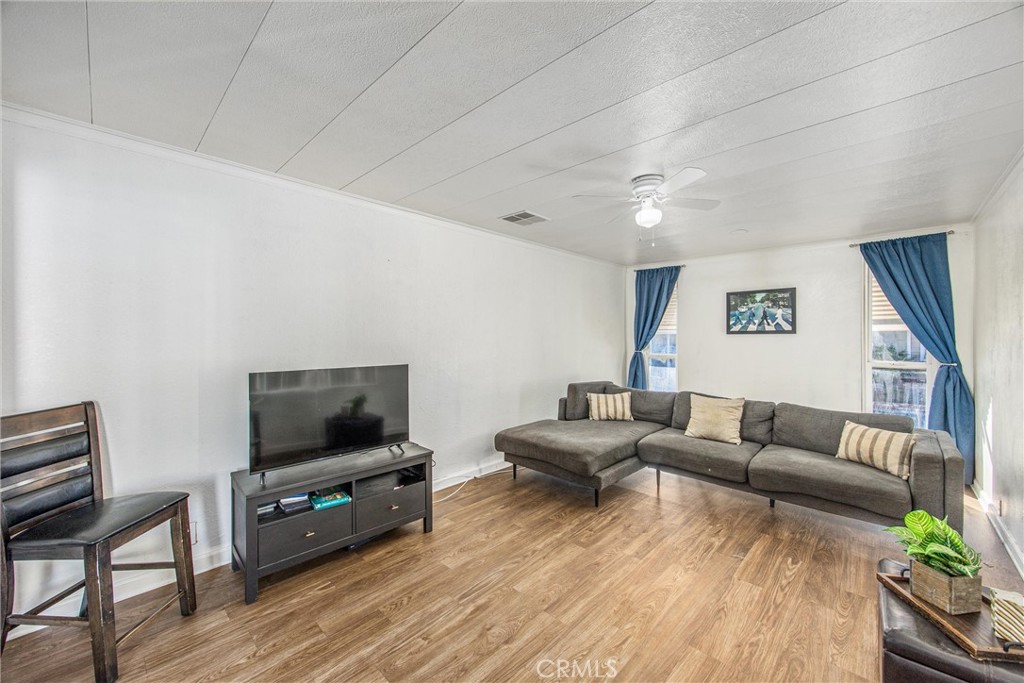 626 North Dearborn Street, Unit 56 Redlands, CA 92374 - Photo 11 of 30