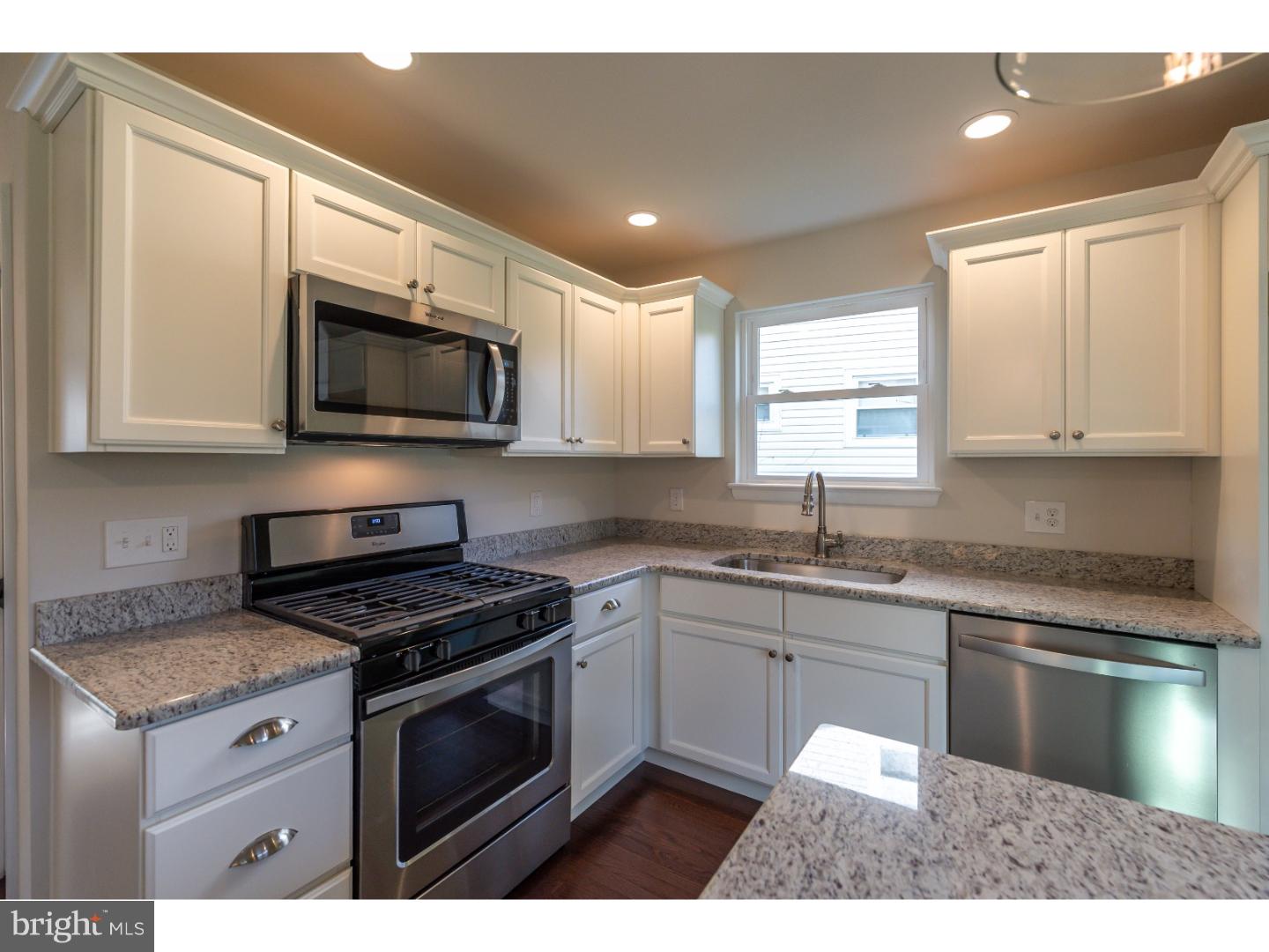 117 Lewis Road Havertown, PA 19083 - Photo 13 of 25
