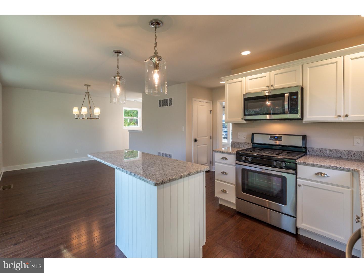 117 Lewis Road Havertown, PA 19083 - Photo 14 of 25