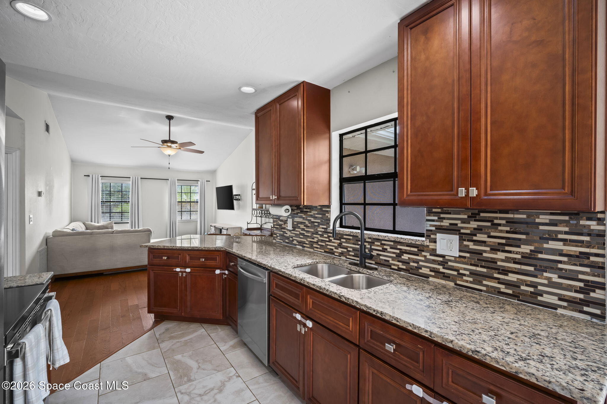 408 Crystal Mist Road Northwest Palm Bay, FL 32907 - Photo 14 of 31 13-web-or-mls-CRYSTAL.51