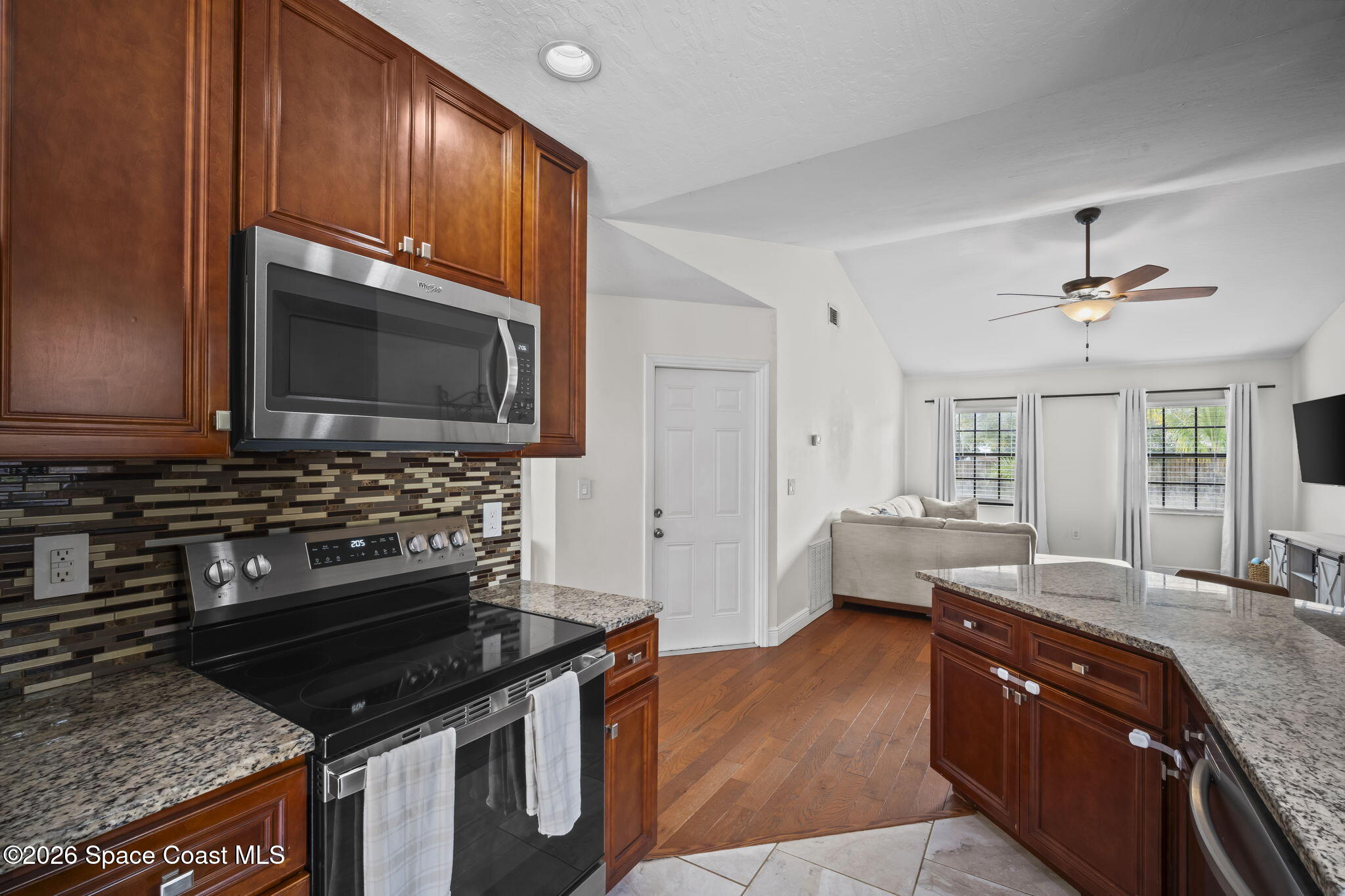 408 Crystal Mist Road Northwest Palm Bay, FL 32907 - Photo 15 of 31 14-web-or-mls-CRYSTAL.54