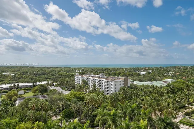 $3,100,000 | 789 Crandon Boulevard, Unit 1005, Key Biscayne, FL 33149
