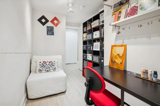 $3,100,000 | 789 Crandon Boulevard, Unit 1005, Key Biscayne, FL 33149