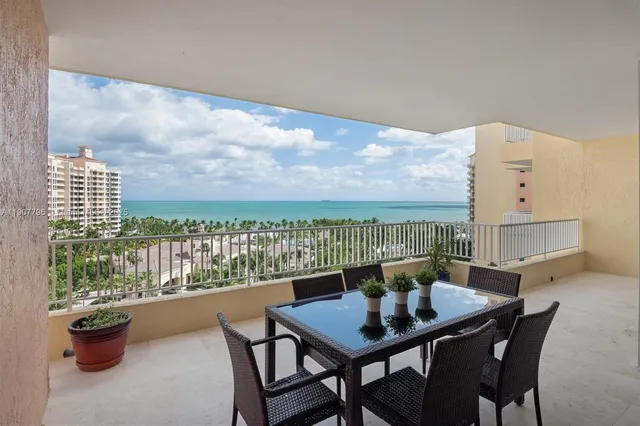 $3,100,000 | 789 Crandon Boulevard, Unit 1005, Key Biscayne, FL 33149