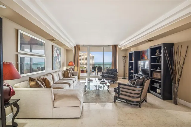 $3,100,000 | 789 Crandon Boulevard, Unit 1005, Key Biscayne, FL 33149