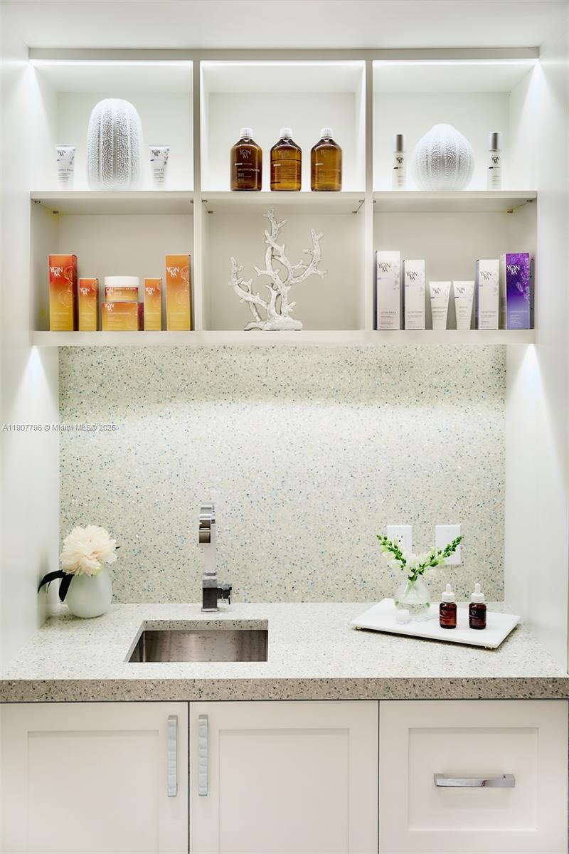 789 Crandon Boulevard, Unit 1005 Key Biscayne, FL 33149 - Photo 57 of 60