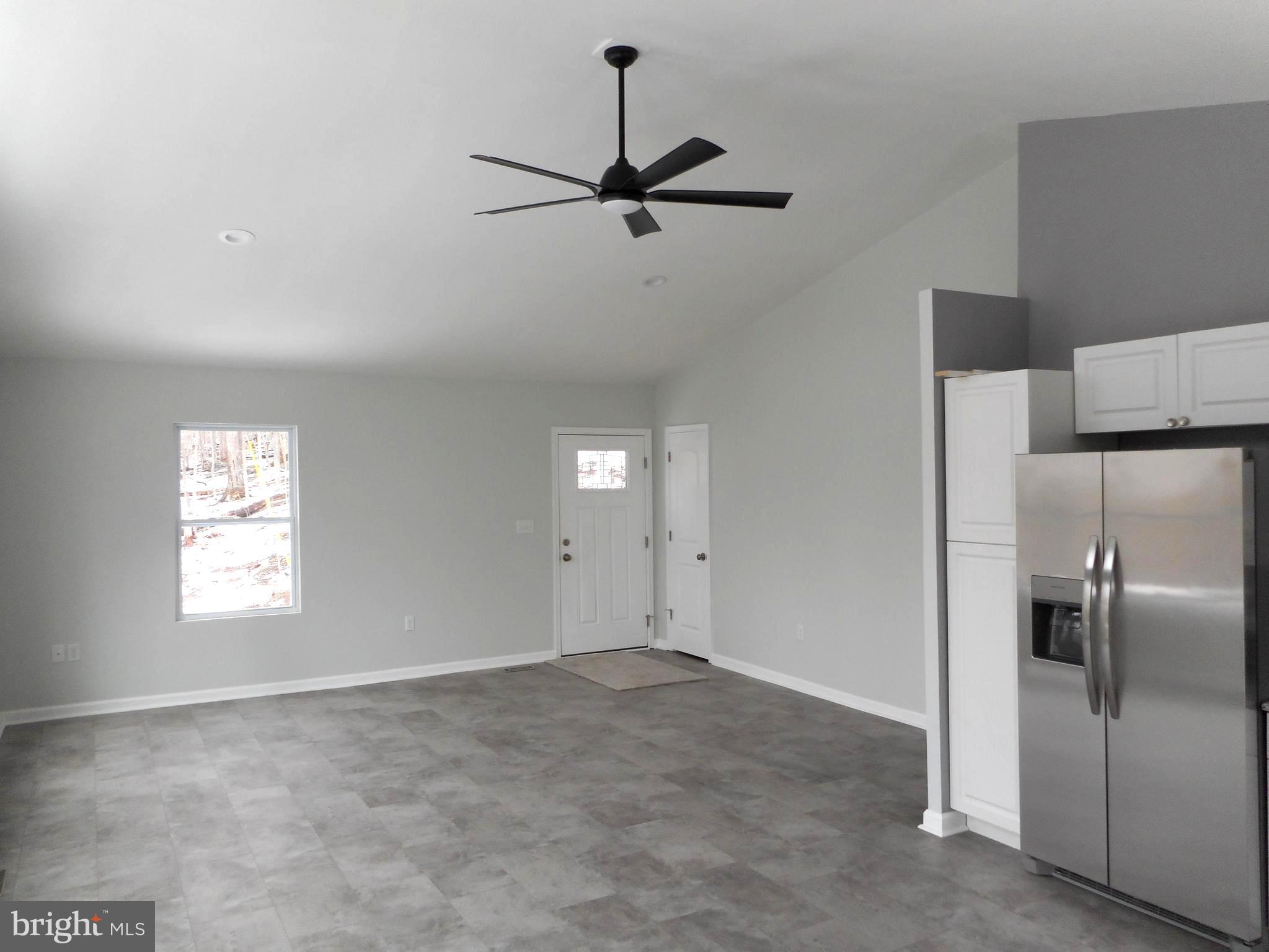 86 Valley View Road Harpers Ferry, WV 25425 - Photo 3 of 24 Gallery Image 3
