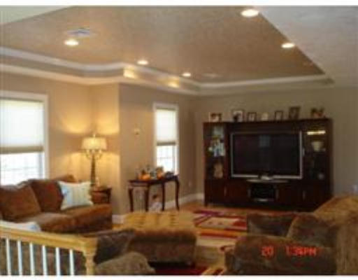 858 Sharps Road Swansea, MA 02777 - Photo 8 of 9 Gallery Image 8