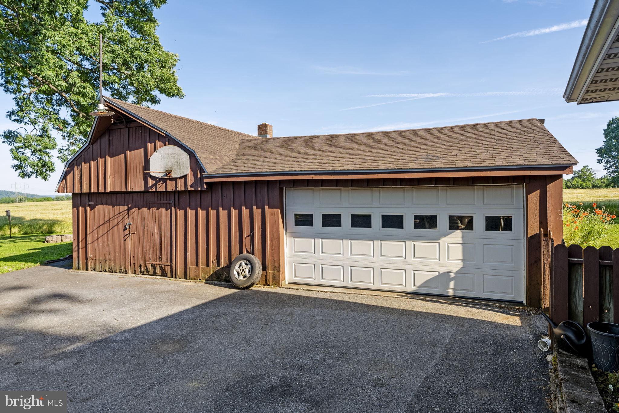 225 Hartings Park Road Denver, PA 17517 - Photo 15 of 54