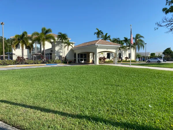 $1,450 | 19 Golfs Edge, West Palm Beach, FL 33417