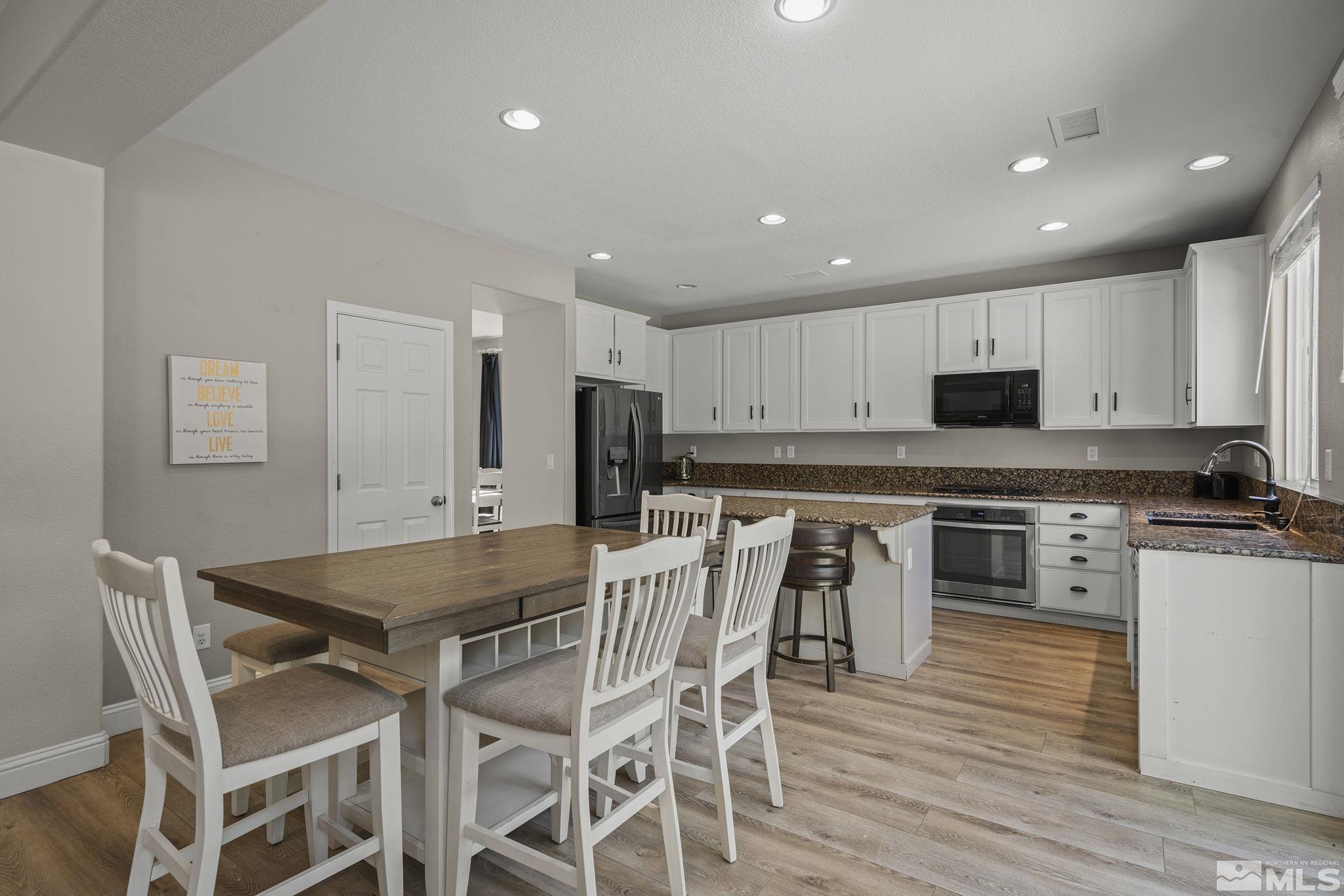 11225 Parma Way Reno, NV 89521 - Photo 5 of 40 Photo 5