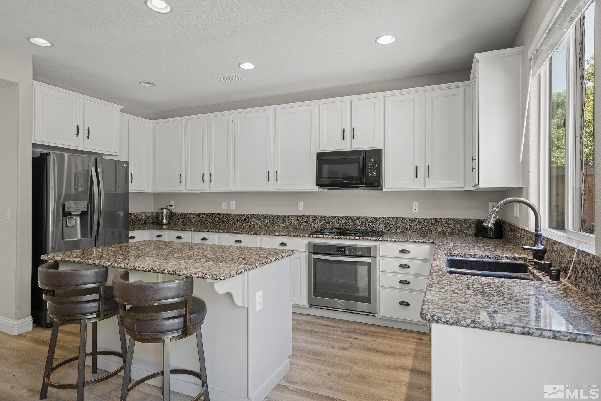11225 Parma Way Reno, NV 89521 - Photo 6 of 40 Photo 6